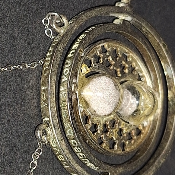 (9) Piece Rebel Jewelry Lot - Picture 3 of 12